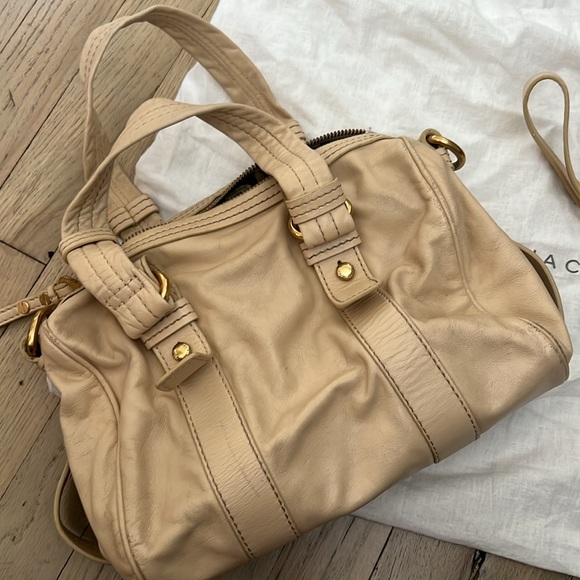 Marc Jacobs cream colored leather medium tote bag - Picture 3 of 5